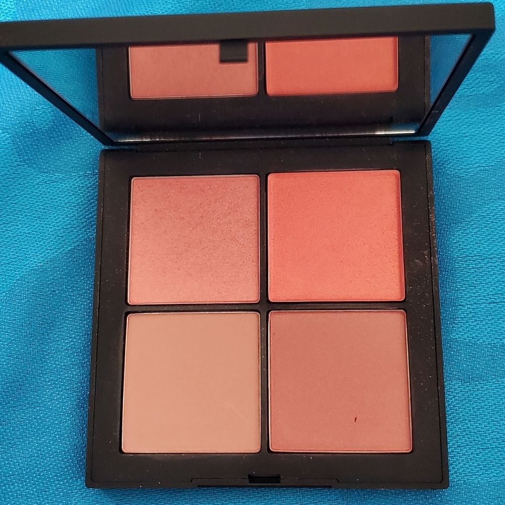 NARS Basic Instinct I Blush Palette